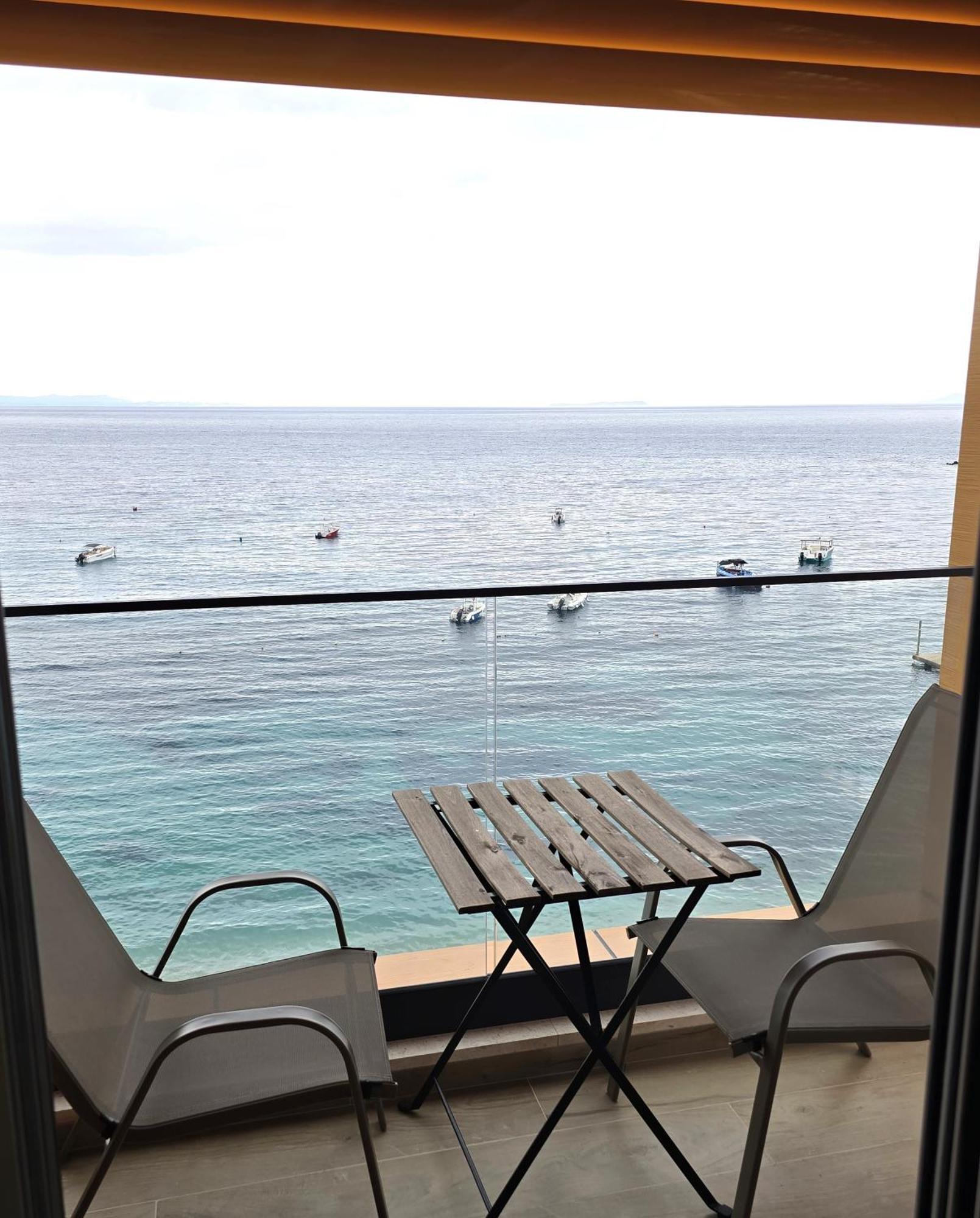 Hotel Veizi Himare Exterior photo